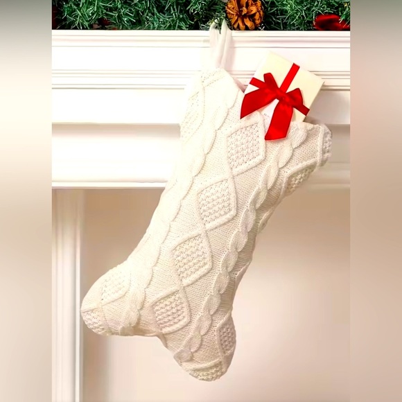 NEW Large Red and Ivory Knit Bone Stockings - Picture 4 of 6